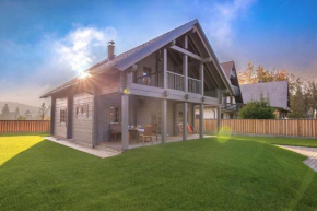 Chalet Natura With Sauna and Whirlpool